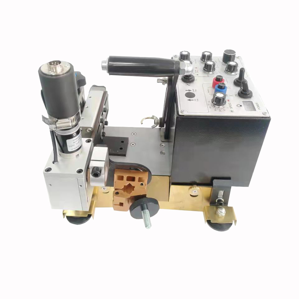 CO2 Gas Protected Automatic Welding Tractor And Swing Type Tank Fillet Welding Machine